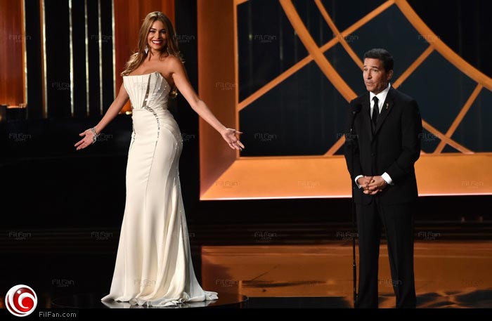 صوفيا فيرجارا بطلة &quot;أفضل مسلسل كوميدي&quot; في جوائز &quot;إيمي&quot; الـ 66 Modern Family