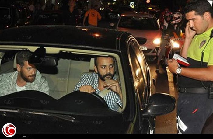 الشرطة توقف نجين أوزتورك وسارب أككايا