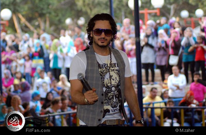 إيساف في نادي الشمس