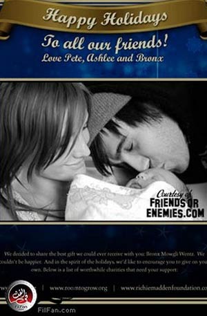 آشلي سيبمسون وبيت وينتز في كارت التهنئة