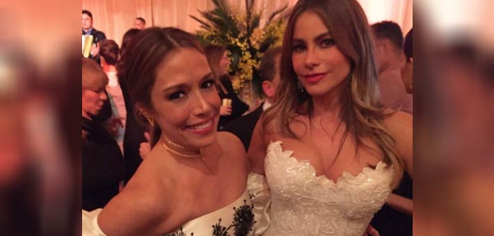 صوفيا فيرجارا مع إحدى صديقاتها