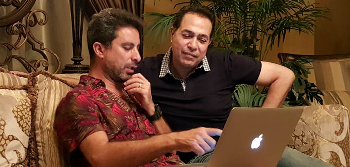 حكيم مع المخرج هادي الباجوي أثناء التحضير لأغنية &quot;عم سلامة&quot;