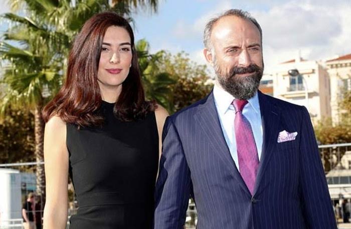 هاليت أرجنتش وزوجته بيرجوزار