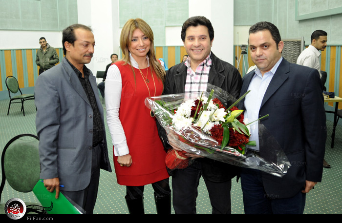 هاني شاكر وشافكي المنيري وحمدي متولي وعلي عبد الرحمن  أثناء استقباله بالاستديو