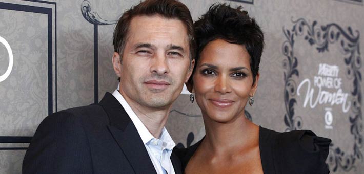 هالي بيري وزوجها أوليفييه مارتينيز