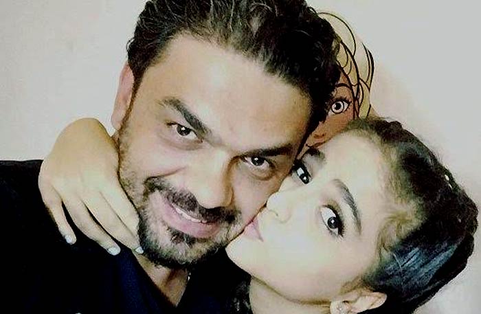 حلا الترك ووالدها