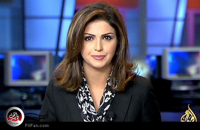 المذيعة تعترض على سياسات القناة