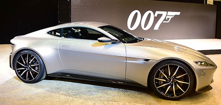 سيارة أستون مارتن DB10