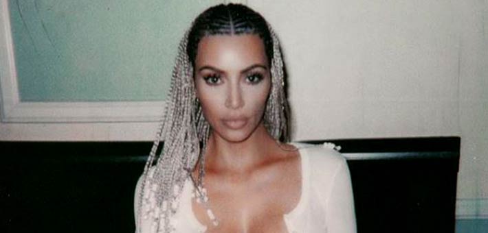 كيم كاردشيان في جلسة تصويرها الجديدة