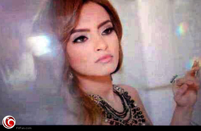 كارمن في لقطة من الكليب