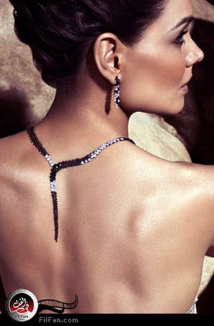 كاتي هولمز في أحد الإعلانات