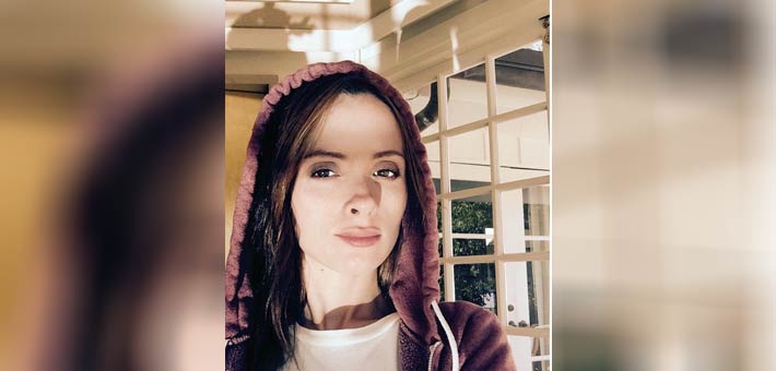 صديقة جيم كاري المنتحرة