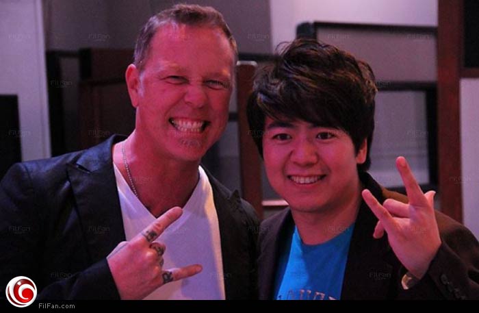 مطرب ميتاليكا الرئيسي مع لانج لانج