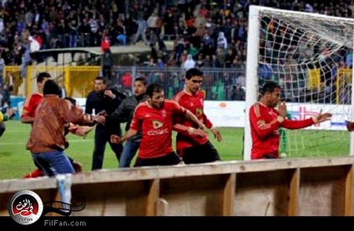 لاعبو الأهلي في أحداث بورسعيد