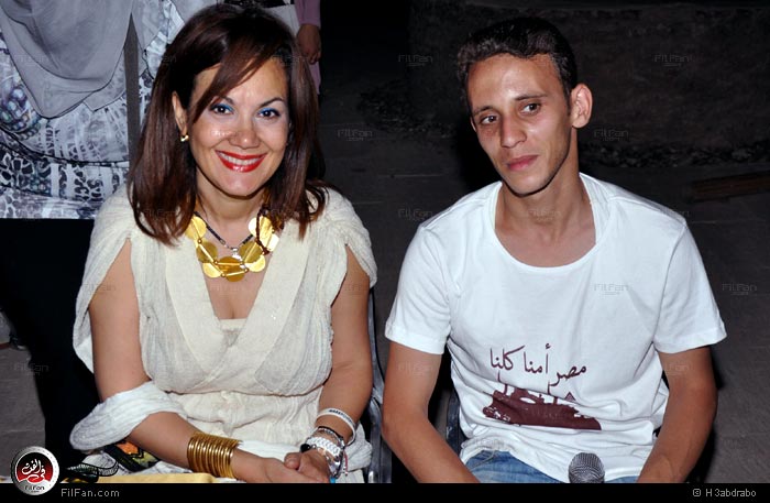 بثينة كامل مرشحة الرئاسة