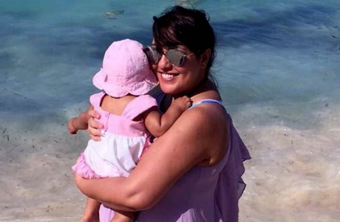 مي كساب وابنتها فريدة 