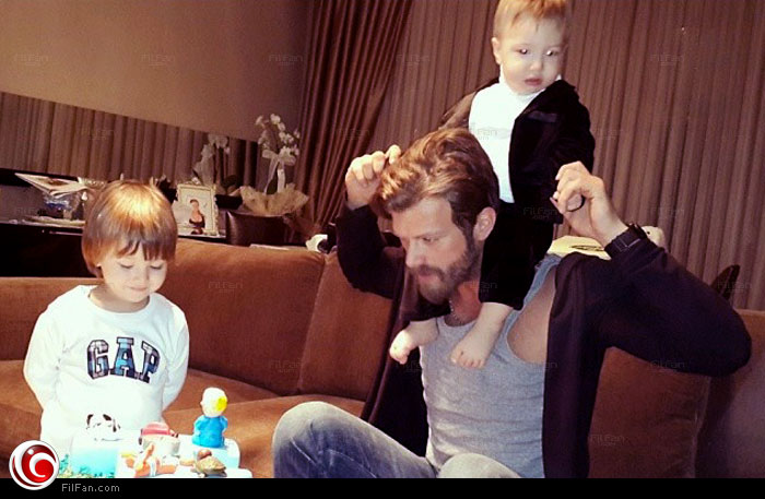 كيفانش مع أبناء شقيقته