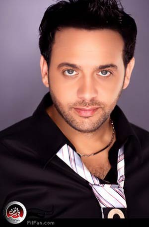 مصطفى قمر يستعد لتصوير فيلم &quot;لحظة ضعف&quot;