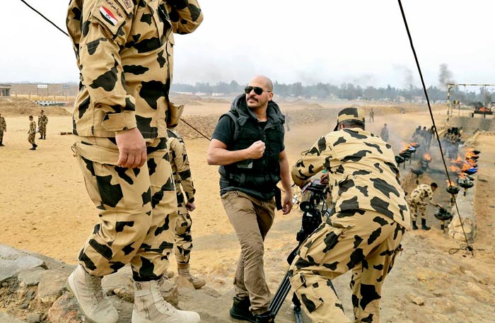 المخرج مازن سعيد من تجهيزات الفيلم