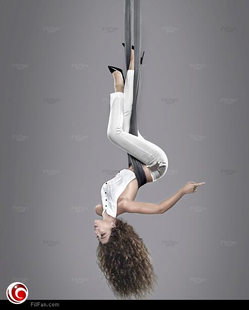 ميريام فارس في صورة من ضمن جلسة تصوير الألبوم