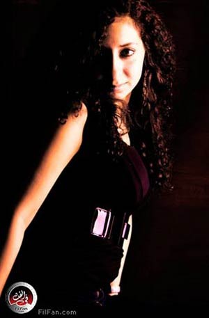 المطربة الصاعدة نيرة