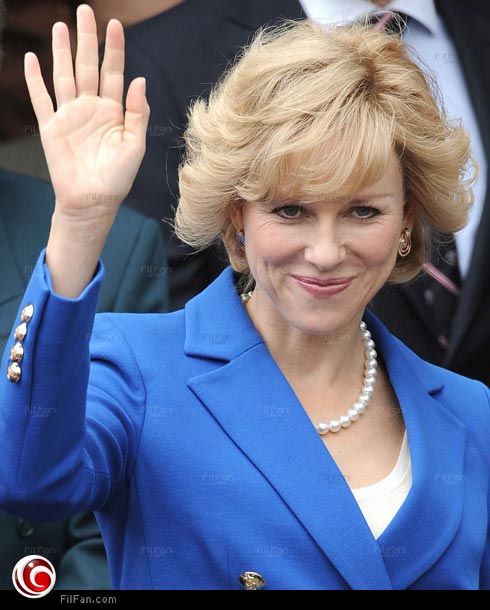 ناعومي واتس في شخصية ألأميرة ديانا