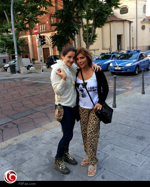 أصالة مع ابنتها