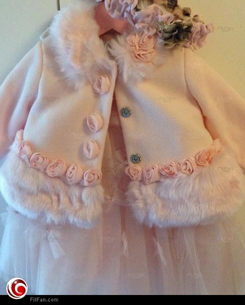 الفستان الذي ارتدته الطفلة أثناء تعميدها