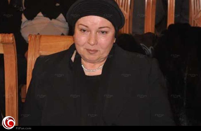 الفنانة نورا