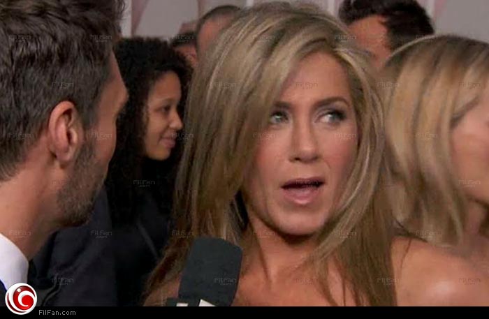 جينيفر أنيستون تفاجأ من تحرش ريس ويذرسبون بها في حفل الأوسكار 2015