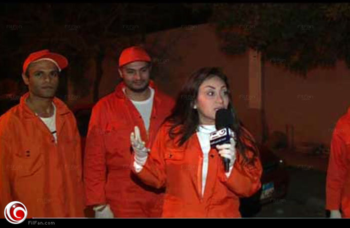ريهام سعيد مع عمال النظافة