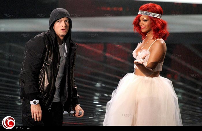 ريانا وإيمنيم