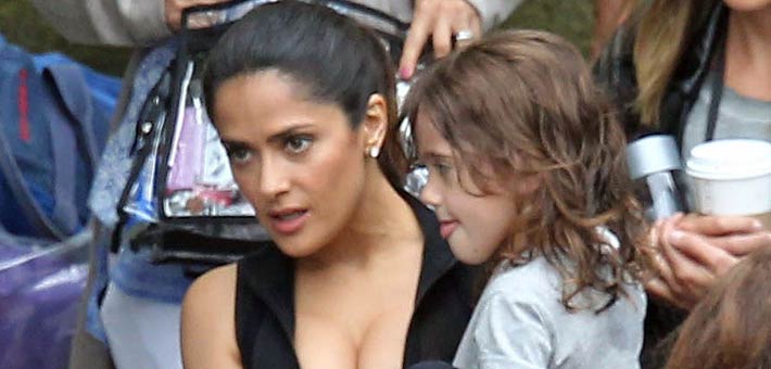 سلمى حايك مع ابنتها &quot;فالنتينا&quot;