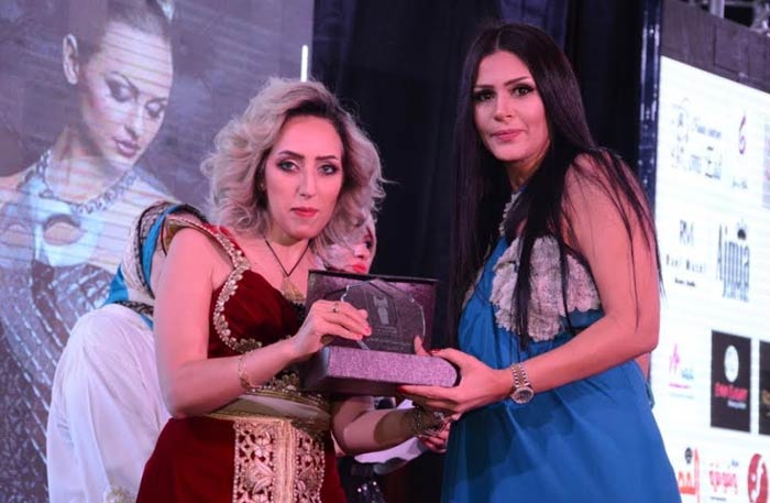 الفستان الذي أثار الجدل حول حملها