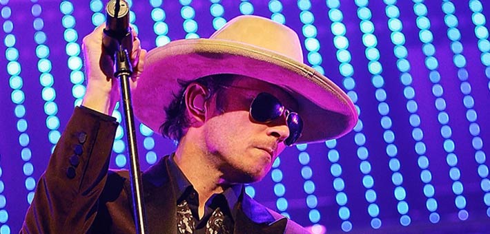 مغني الروك الراحل سكوت ويلاند