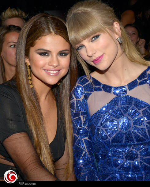 سيلينا جوميز مع تايلور سويفت