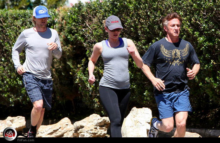 شون بن وسكارليت جوهانسون وأوين ويلسون يعدون معاً