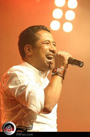 الشاب خالد وأر كيلي في افتتاح مونديال 2010