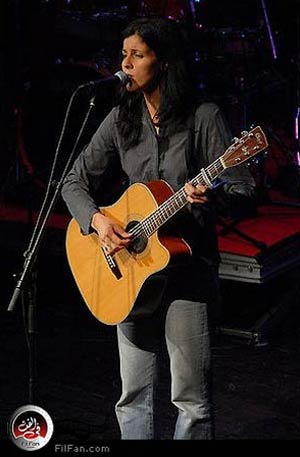 المطربة سعاد ماسي