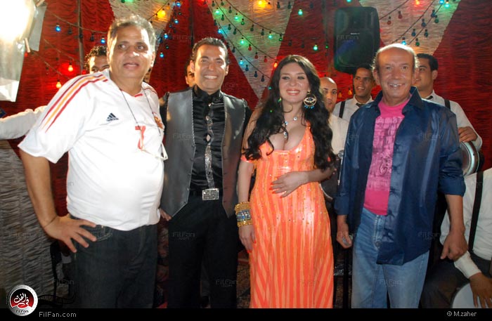 السبكي ودينا أثناء كواليس &quot;شارع الهرم&quot;