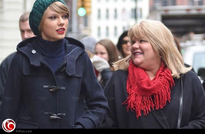 تايلور سويفت مع والدتها &quot;أندريا&quot;