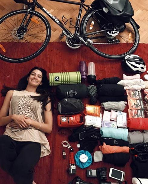 تارا عماد عندما بدأت رحلتها لأسوان