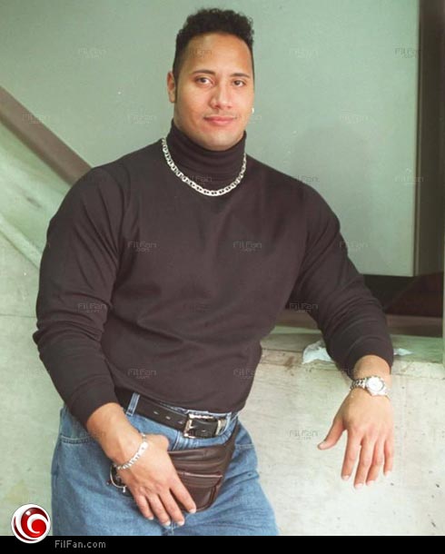 دواين جونسون يستعرض إطلالته