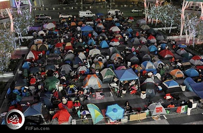 بعض الخيام أما دار العرض