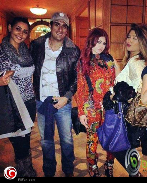 هيفاء وهبي مع ساندي وشقيقتها وفريال يوسف