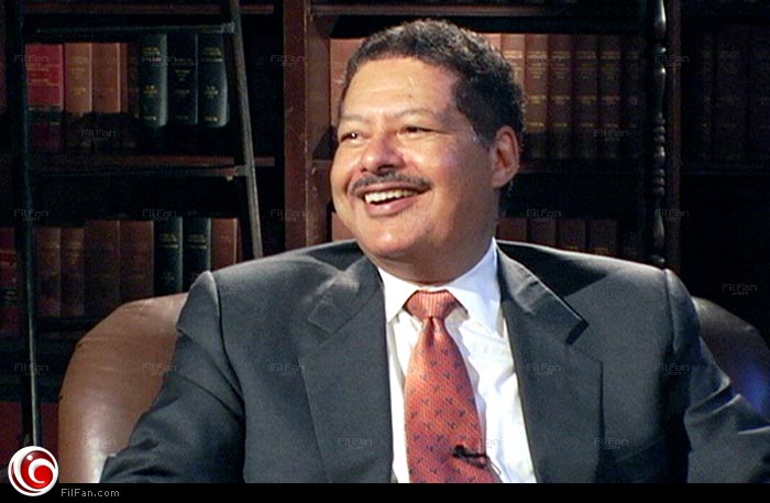 أحمد زويل يطمئن الشهب المصري على حالته الصحية