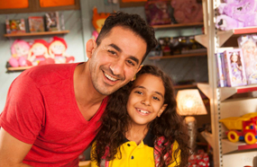 أحمد حلمي مع الطفلة نور عثمان في كواليس &quot;صنع في مصر&quot;