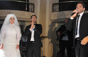 حماقي يغني في حفل زفاف أسامة فؤاد