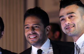 حماقي وهيثم شاكر مع العروسين