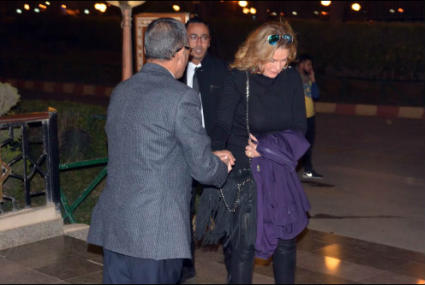 يسرا في عزاء أحمد راتب